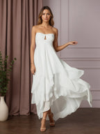 Vestido de novia blanco línea A con escote corazón y gasa