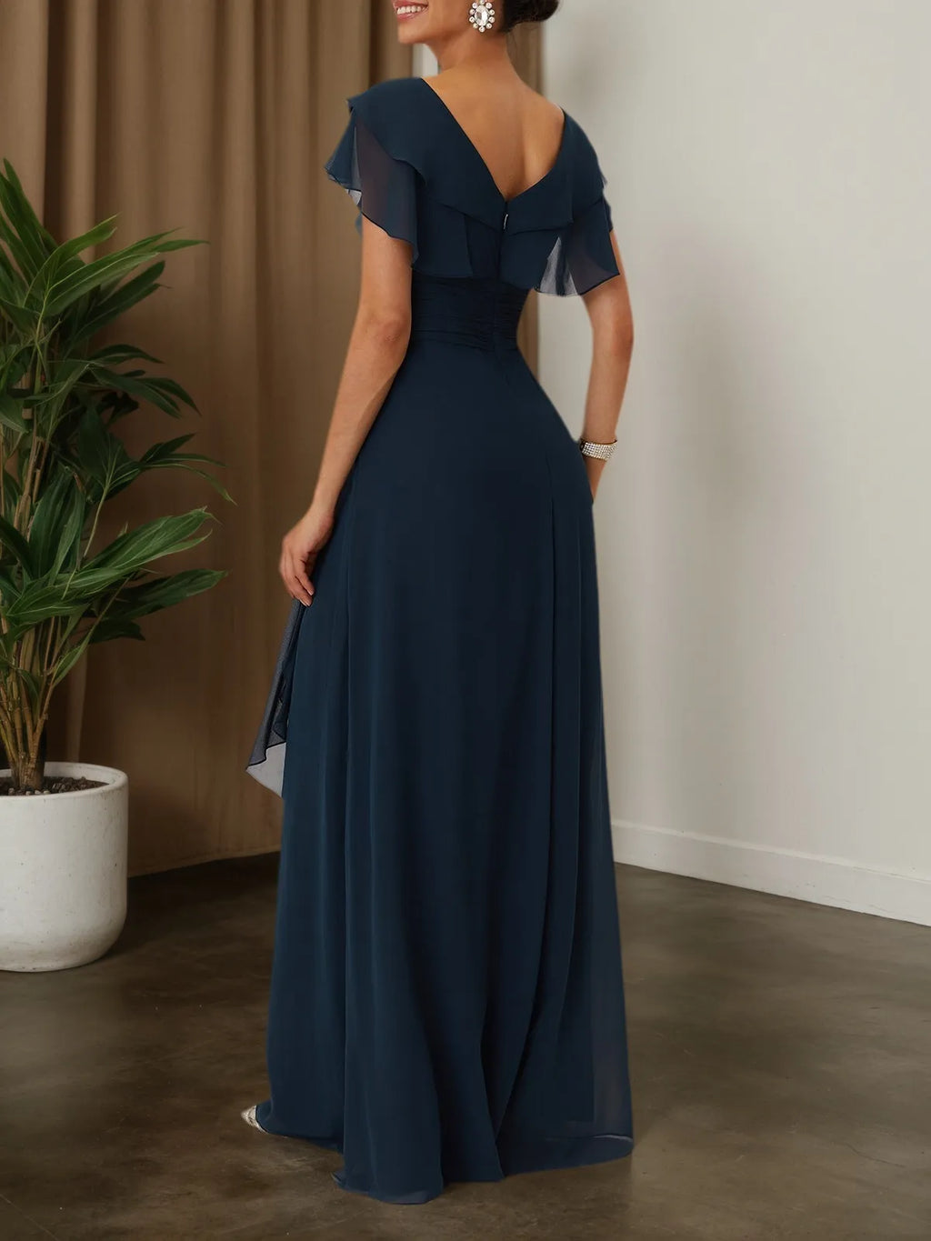 Bläulich-lila Rüschen Strass Chiffon V-Ausschnitt Kurzarm A-Linien Maxi Brautmutter- oder Bräutigamkleid