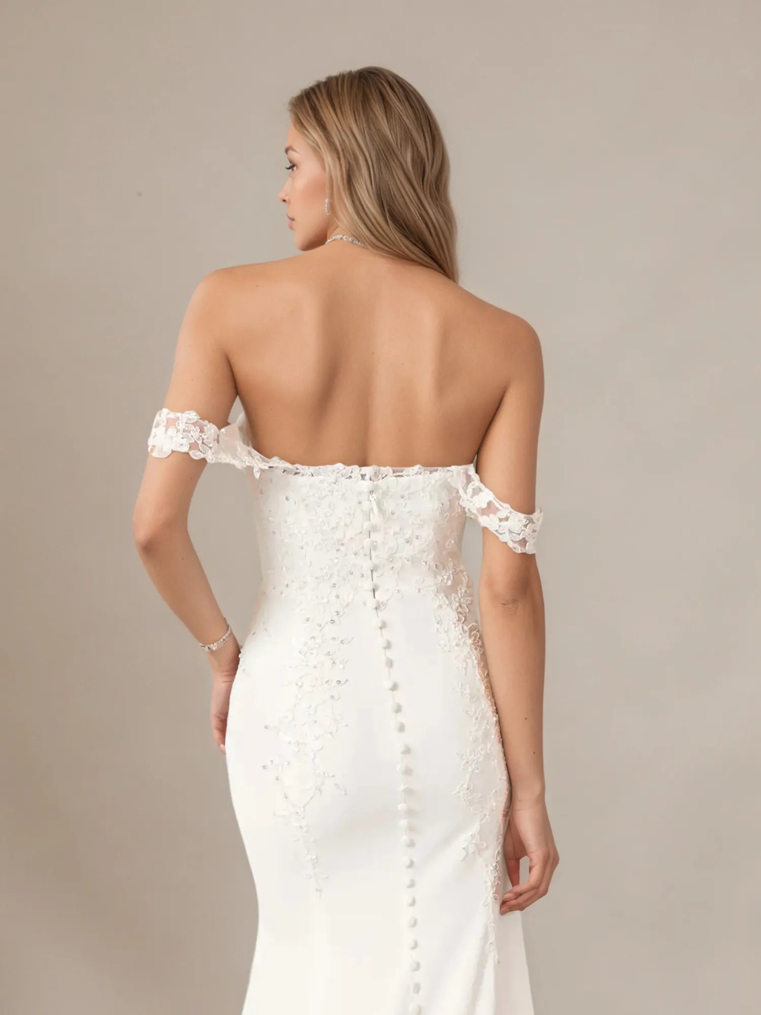 Vestido de novia blanco de sirena con lentejuelas y escote off the shoulder en crepé elástico