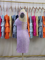 Robe mini moulante en dentelle pour bal de promo avec fente latérale