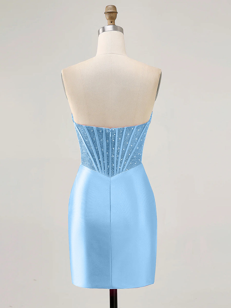 Vestido justo tomara que caia de baile com corpete bordado de miçangas