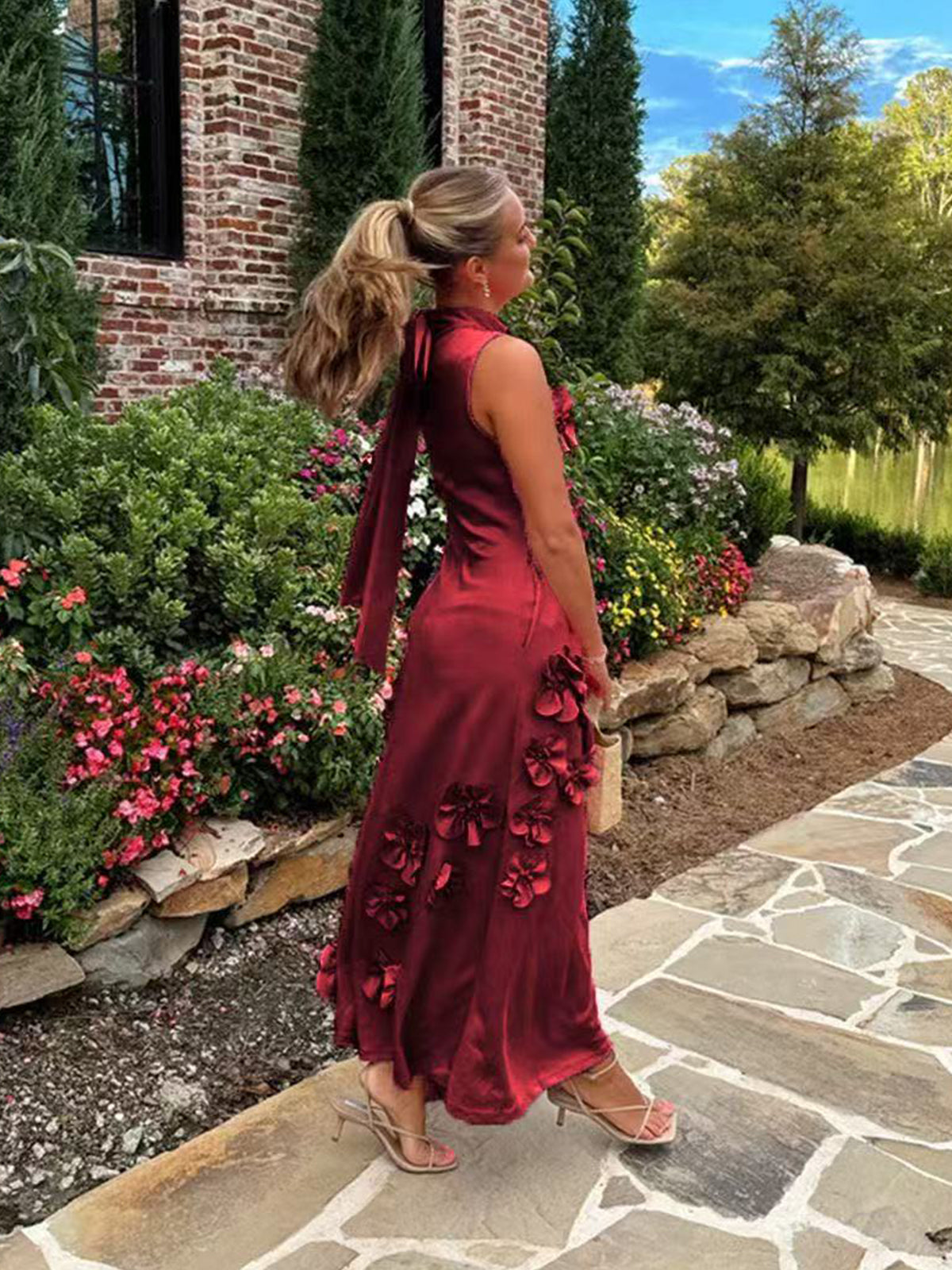 Vestido Longo Hank com Aplicação de Flores