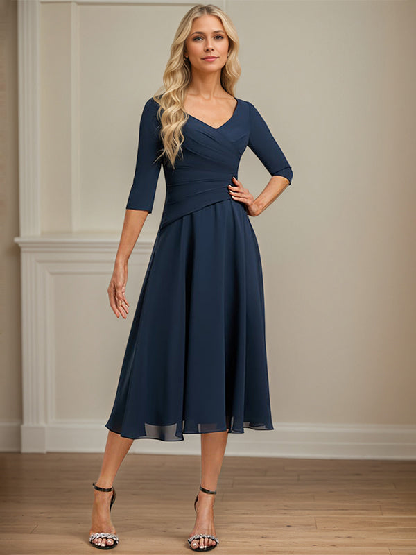 A-Linien V-Ausschnitt Tea-Length Chiffon Kleid der Brautmutter mit Falten