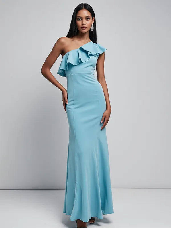 Vestido de fiesta azul claro con un solo hombro, volantes y corte sirena