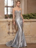 Silbernes Meerjungfrauen-Satin-Pailletten-Abendkleid mit Herzausschnitt, lang