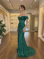 Vestido longo esmeralda, sereia, paetês, ombro a ombro, para baile, com fenda