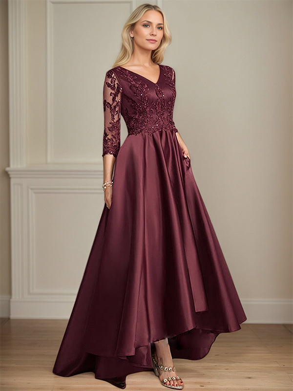 Vestido de mãe da noiva evasê com decote em V, assimétrico, em cetim e renda com lantejoulas