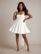 A-Linien Mini Homecoming-Kleid mit quadratischem Ausschnitt, Falten und Schleife