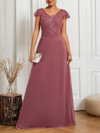 Abito lungo maxi a linea A in pizzo rosso anguria con scollo a V e maniche corte