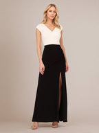 Schwarzes, knöchellanges Chiffonkleid für die Brautmutter mit V-Ausschnitt und hohem Schlitz