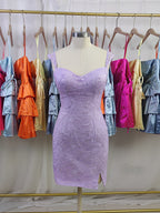 Vestido Justo de Renda para Festa de Volta às Aulas com Fenda Lateral
