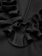 Vestido midi preto com pregas, decote em V e mangas bufantes