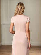 Vestido tubo/columna de satén fruncido para madre de la novia con abertura