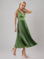 Olivgrünes A-Linien-Satin-Kleid mit V-Ausschnitt, ärmellos, tea-length