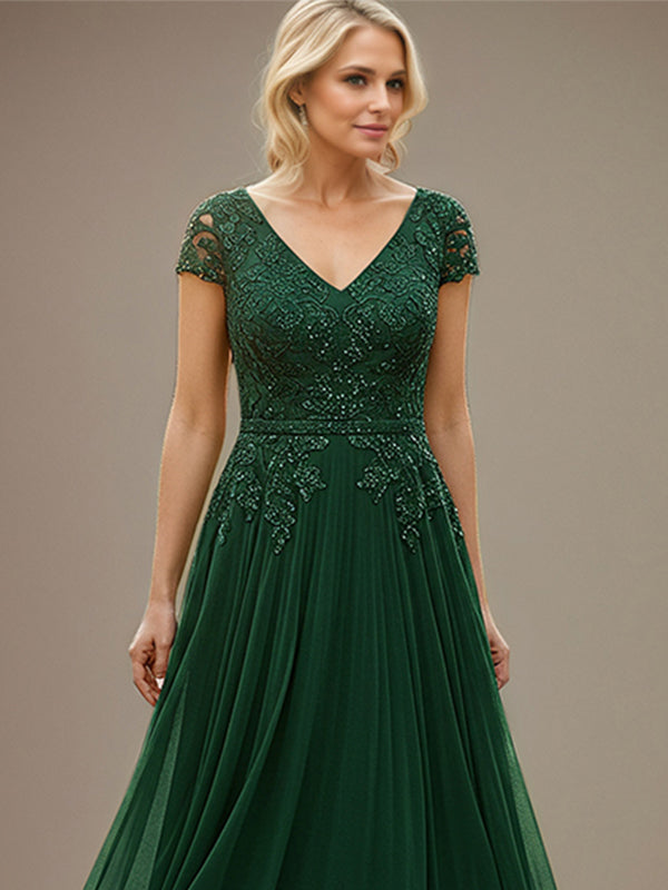 Vestido de madre de la novia línea A esmeralda con escote en V, encaje y gasa hasta el suelo con apliques
