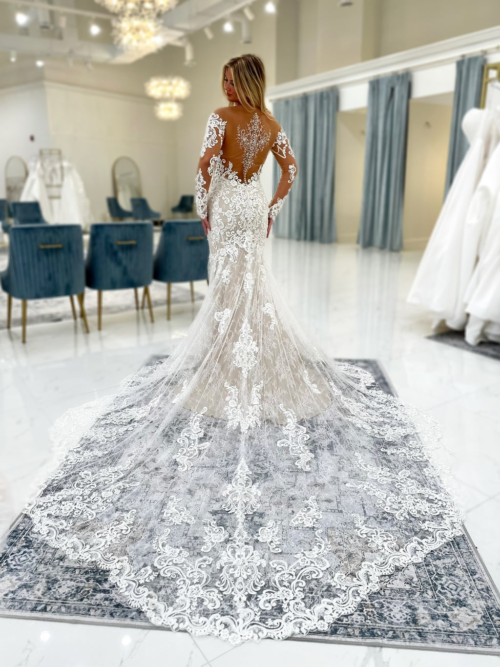 Long Sleeve Mermaid Wedding Dress With Full Lace Train