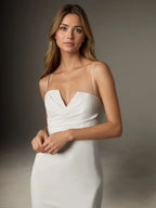 Vestido de noiva branco trompete/sereia com decote em V e crepe stretch
