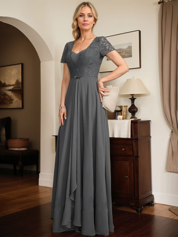 Vestido de madre de la novia línea A con escote corazón, largo hasta el suelo, de gasa y encaje con abalorios y volantes en cascada