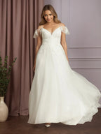 Abito da sposa bianco in tulle a linea A con scollo a V, senza maniche e decorato con paillettes
