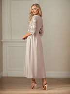 Robe mère de la mariée maxi en dentelle froncée ligne A col rond à volants