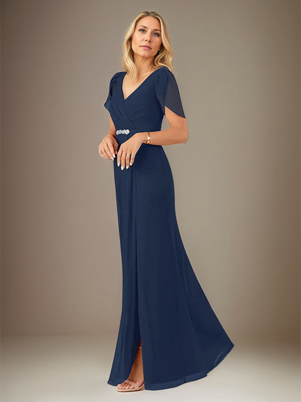 Abito lungo a tubino/colonna in chiffon blu scuro con scollo a V e maniche corte