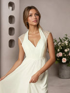 Cremefarbenes, plissiertes Chiffonkleid in A-Linie