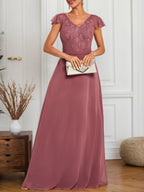 Abito lungo maxi a linea A in pizzo rosso anguria con scollo a V e maniche corte