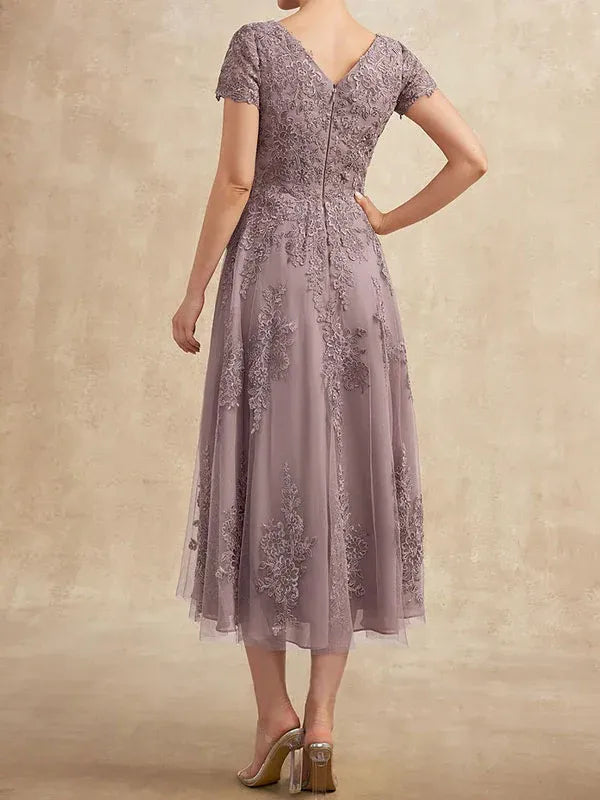 Robe de mère de la mariée A-line en tulle et dentelle, col arrondi, longueur thé
