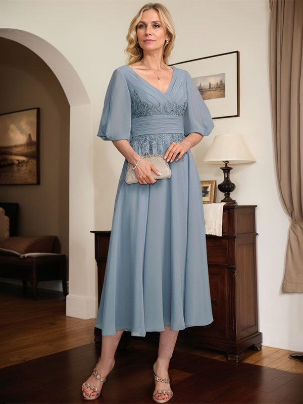 Robe mère de la mariée ligne A en dentelle et chiffon, col en V, longueur thé, avec plis