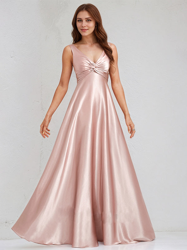 Vestido de madrinha longo em cetim rosa empoeirado, corte A, decote em V, sem mangas