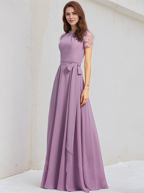Abito da damigella a linea A color glicine con scollo rotondo, pizzo e chiffon, lunghezza fino al pavimento