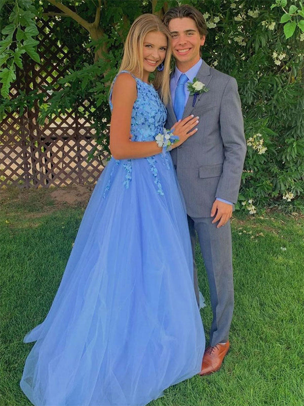 Robe de bal longue en tulle bleu à une épaule avec appliques