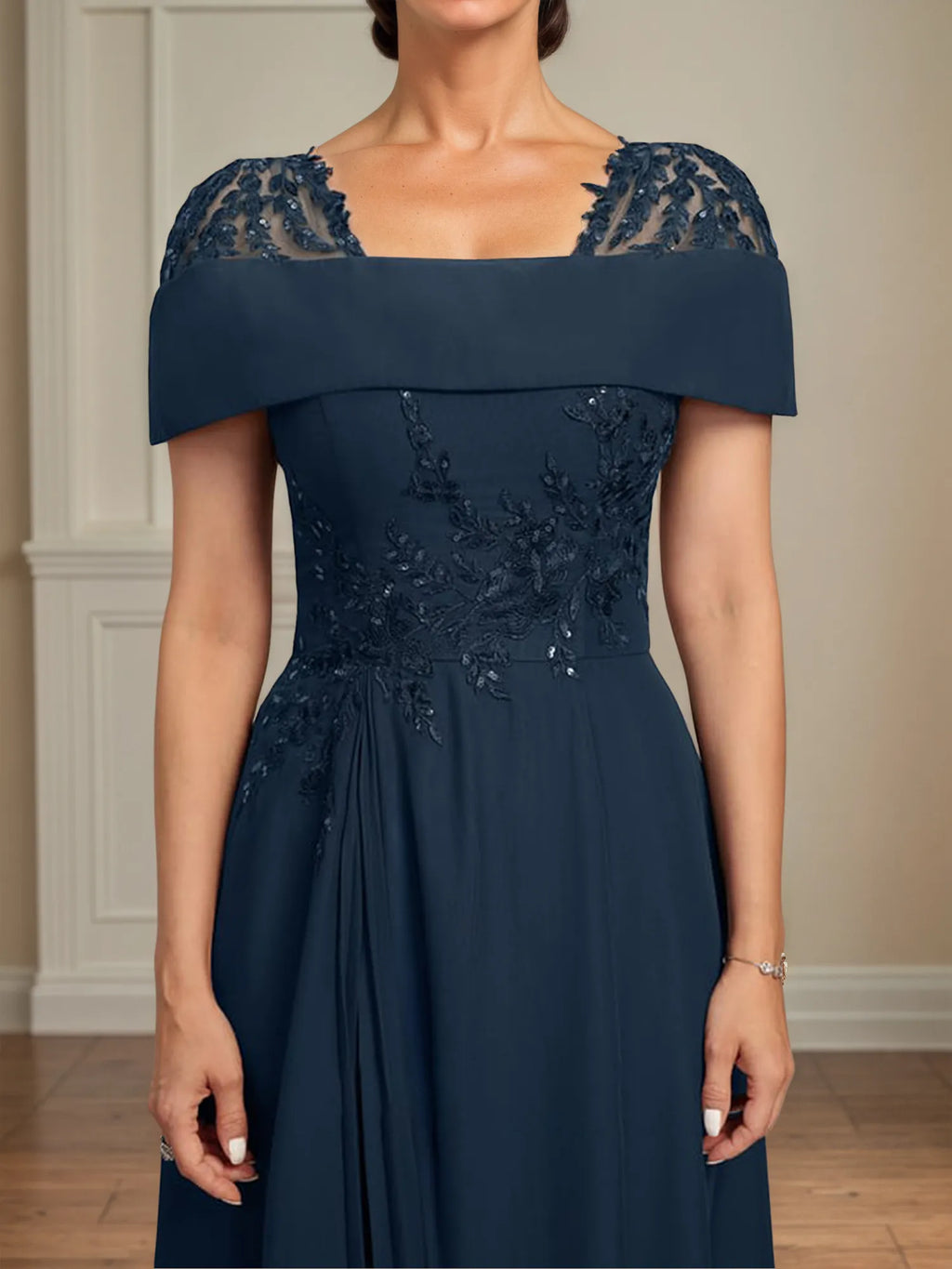 A-Linie Quadratischer Ausschnitt Tee-Länge Chiffon Brautmutterkleid mit Plissierten Pailletten