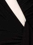 Abito da madre della sposa nero in chiffon con scollo profondo a V, lunghezza alla caviglia e spacco alto