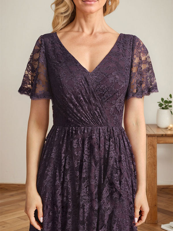 Robe de mère de la mariée en dentelle asymétrique, coupe trapèze, col en V, avec volants en cascade