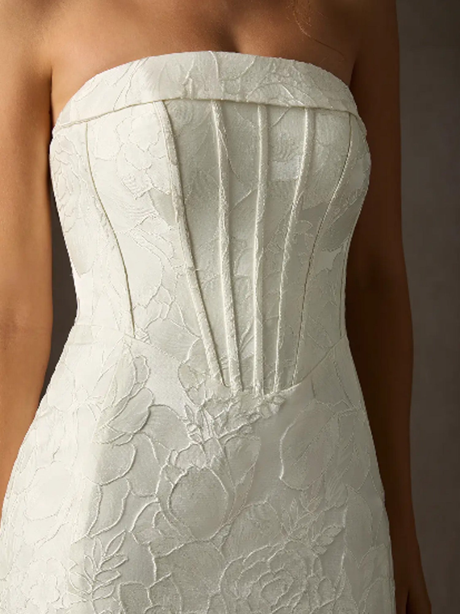 Vestido de novia blanco sirena sin tirantes de jacquard floral