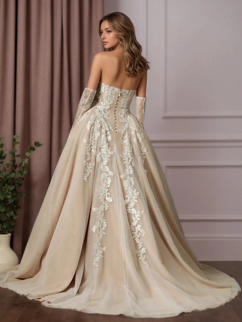 Abito da sposa bianco champagne a gonna ampia senza spalline in pizzo