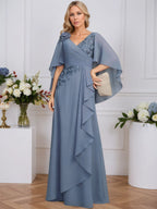 Vestido para la madre de la novia línea A con escote en V, largo hasta el suelo, encaje y gasa con lentejuelas florales 3D y volantes en cascada