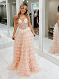 Vestido largo línea A rosa con tirantes finos y volantes de tul para baile de graduación