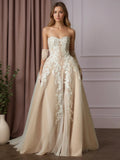 Abito da sposa bianco champagne a gonna ampia senza spalline in pizzo