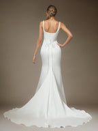 Vestido de novia blanco sirena con escote cuadrado y satén doble faz