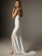 Vestido de noiva branco trompete/sereia com decote em V e crepe stretch