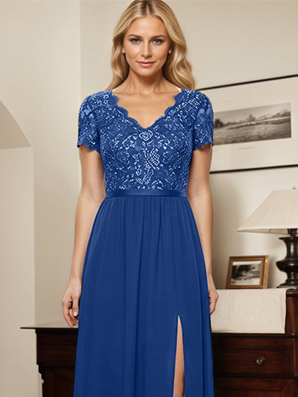 Vestido de mãe da noiva evasê com decote em V, chiffon, apliques e paetês, com fenda