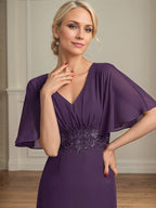 Vestido de madre de la novia largo de gasa en línea A con escote en V, apliques y plisados