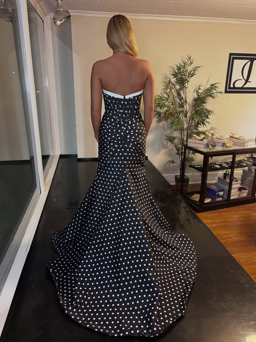 Robe de bal bustier noire et blanche à pois avec nœud et fente haute