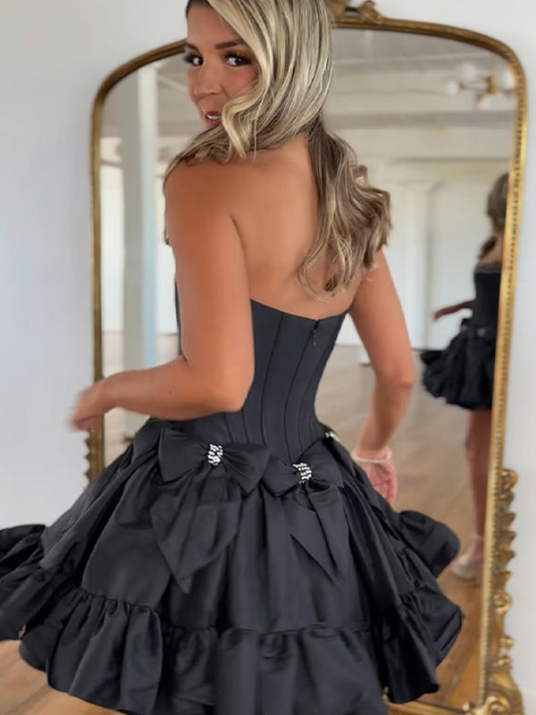Vestido Curto de Cetim Sem Alças, Corte A, para Festa de Volta às Aulas com Laço