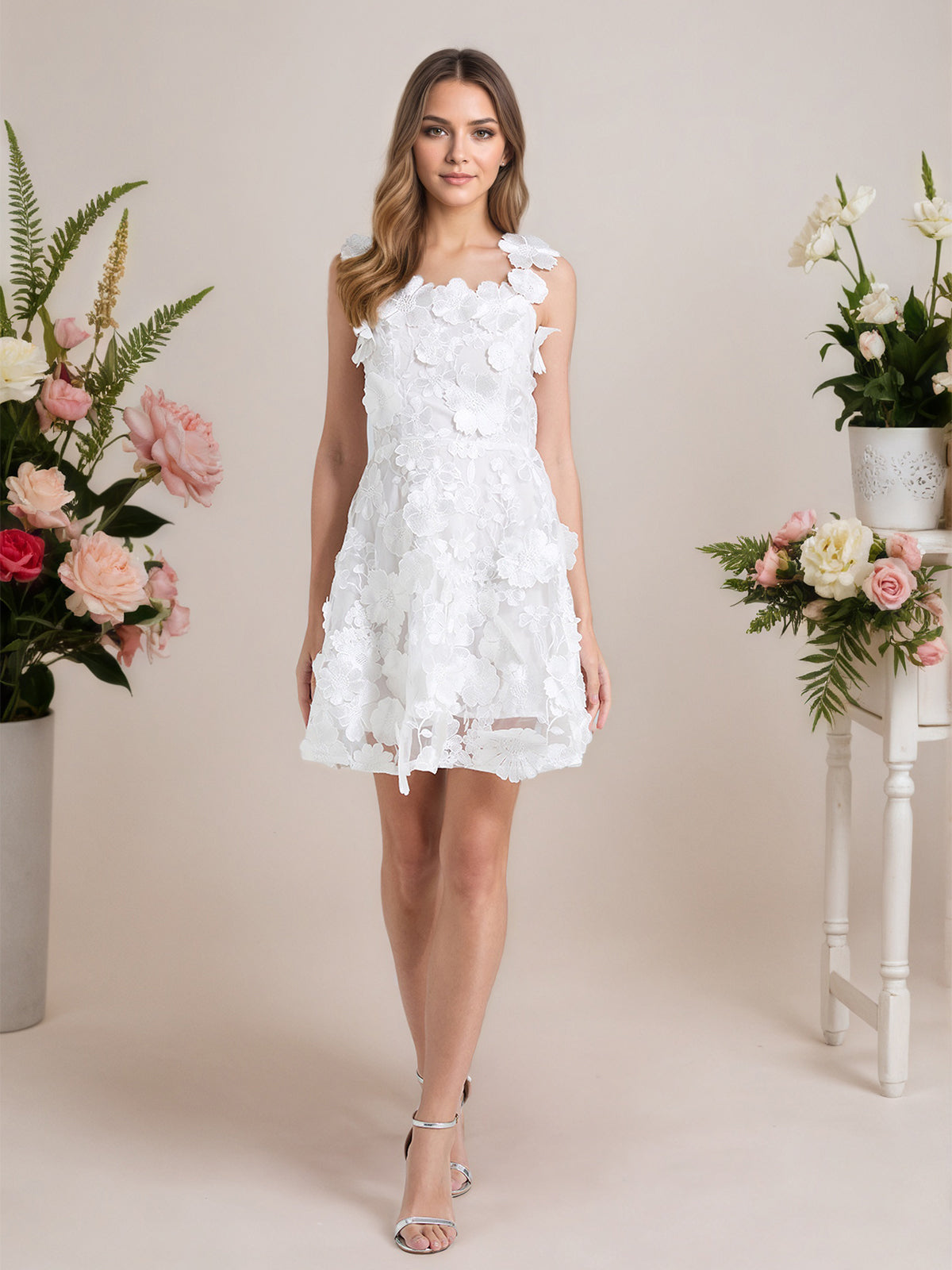 A-Linien 3D-Blumen kurzes lila Abschlussball-Minikleid