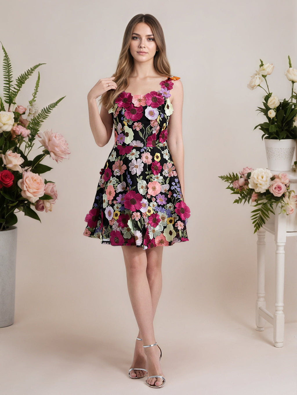 Vestido corto mini de fiesta línea A púrpura con flores 3D