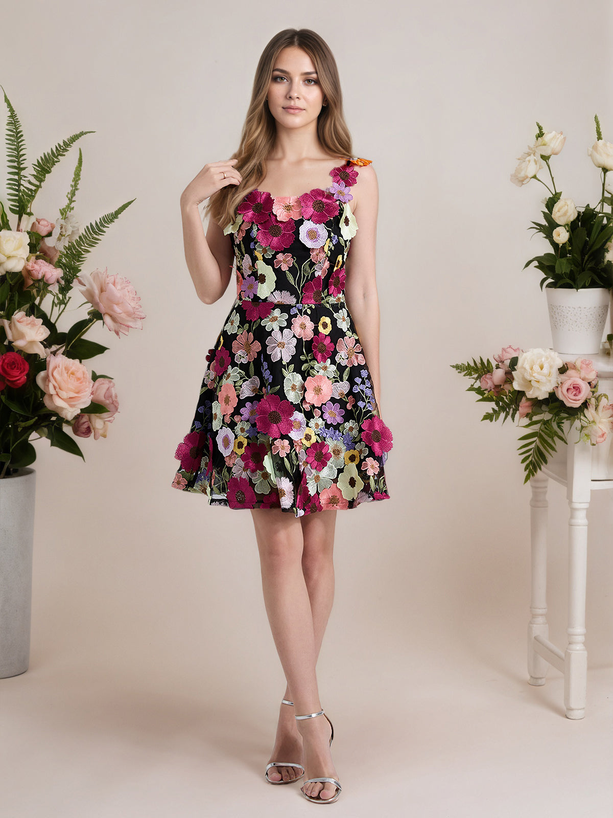 Vestido corto mini de fiesta línea A púrpura con flores 3D
