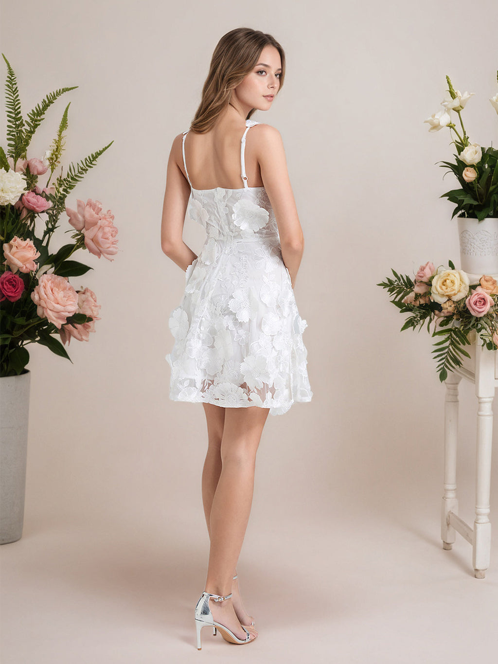 Vestido corto mini de fiesta línea A púrpura con flores 3D